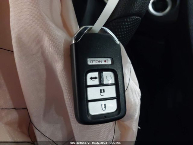2HGFC4B0XHH300157 Honda Civic Lx-p