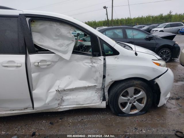 5TDKK3DC2ES505907 Toyota Sienna Le V6 8 Passenger