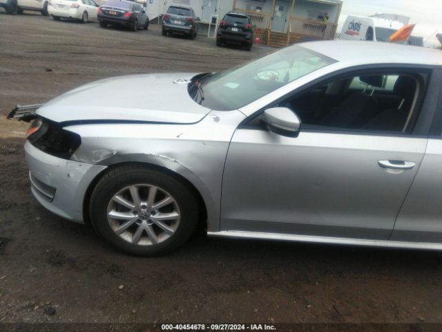 1VWAP7A39EC006576 Volkswagen Passat 2.5l S