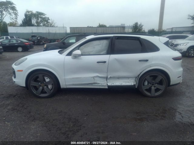 WP1AF2AYXKDA81165 Porsche Cayenne Turbo
