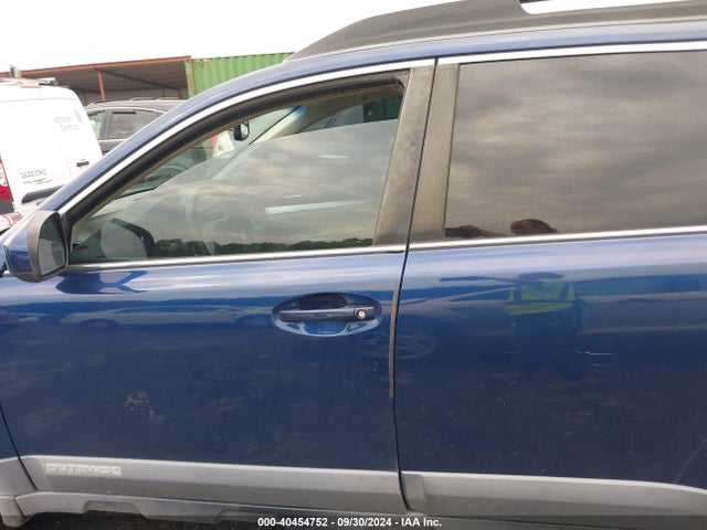 Продажа на аукционе авто 2010 Subaru Outback 2.5i Premium, vin: 4S4BRBCC6A3369781, номер лота: 40454752