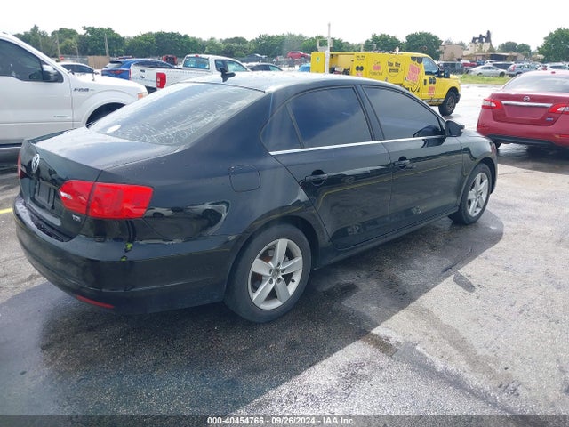 3VWLL7AJ3EM230699 Volkswagen Jetta 2.0l Tdi