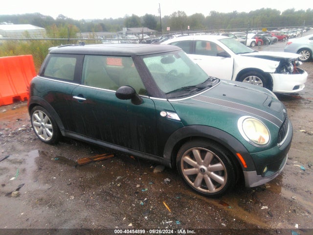 2008 MINI COOPER S WMWMF73548TV37008 Photo 0