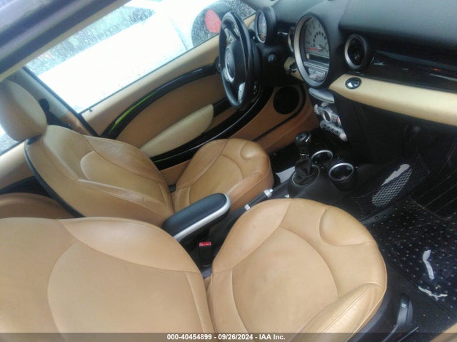 2008 MINI COOPER S WMWMF73548TV37008 Photo 4