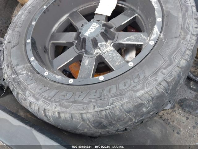 3C6UR5CLXJG223726 RAM 2500 Tradesman  4x4 6'4 Box
