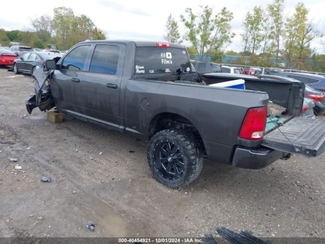 3C6UR5CLXJG223726 RAM 2500 Tradesman  4x4 6'4 Box