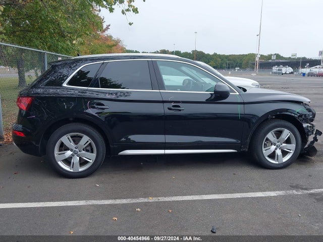 WA1BNAFY3K2135620 Audi Q5 45 Premium