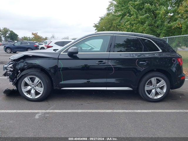 WA1BNAFY3K2135620 Audi Q5 45 Premium