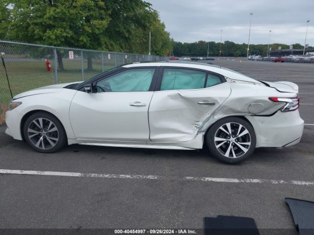 1N4AA6AP2GC405551 Nissan Maxima 3.5 Platinum