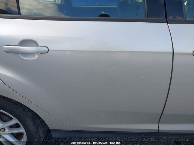 Ford FOCUS SE 2015 1FADP3K26FL233715 Image 17