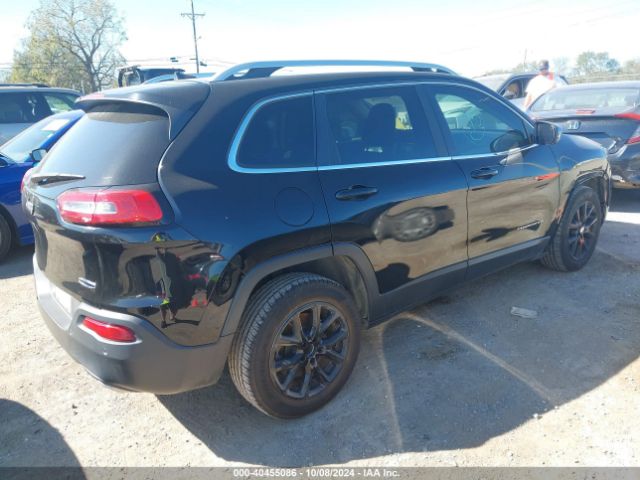 1C4PJLCS4HW549638 Jeep Cherokee Latitude Fwd
