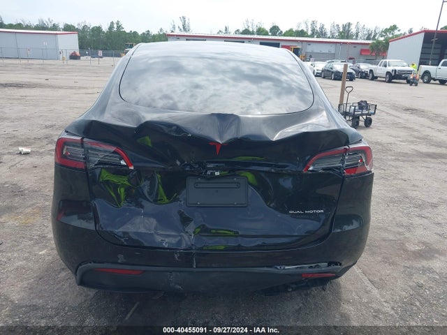 2023 TESLA MODEL Y 7SAYGDEE8PA075843 Photo 5