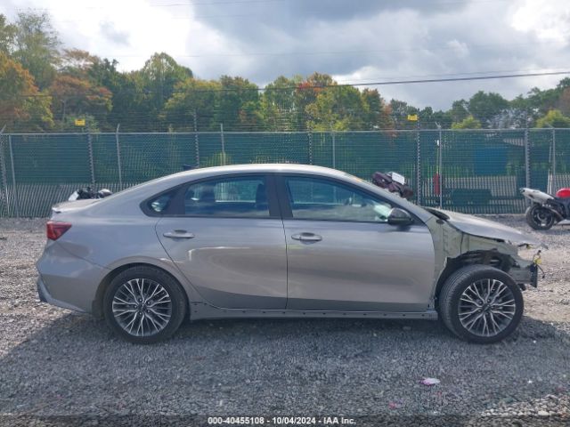3KPF54AD9PE647082 KIA Forte Gt-line
