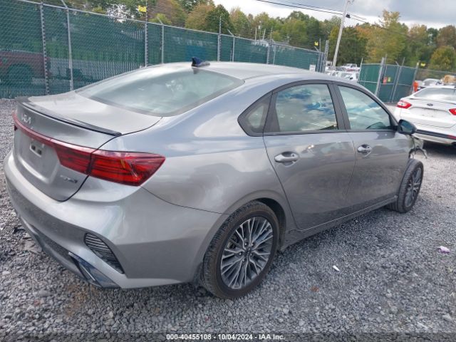 3KPF54AD9PE647082 KIA Forte Gt-line