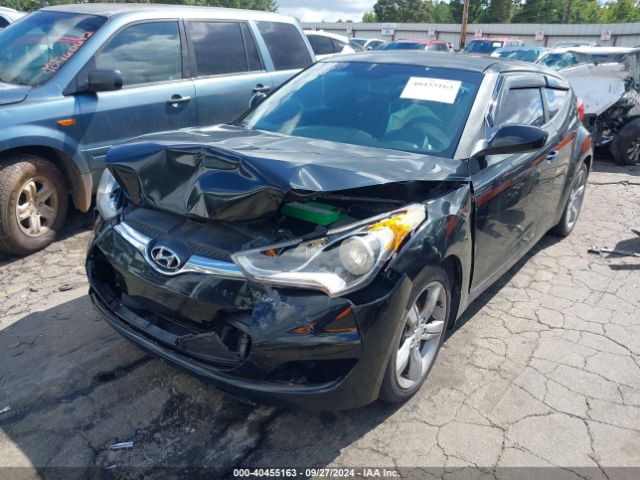 KMHTC6AD6EU211319 Hyundai Veloster Base W/black