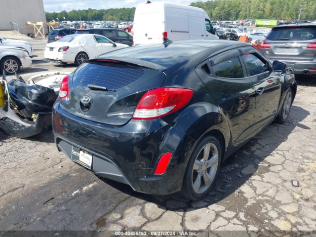 KMHTC6AD6EU211319 Hyundai Veloster Base W/black