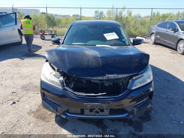 1HGCR3F96GA010922 Honda Accord Touring