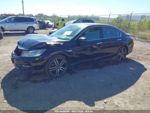1HGCR3F96GA010922 Honda Accord Touring