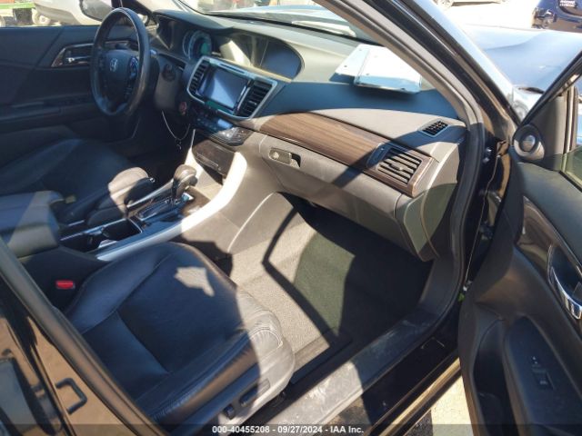 1HGCR3F96GA010922 Honda Accord Touring