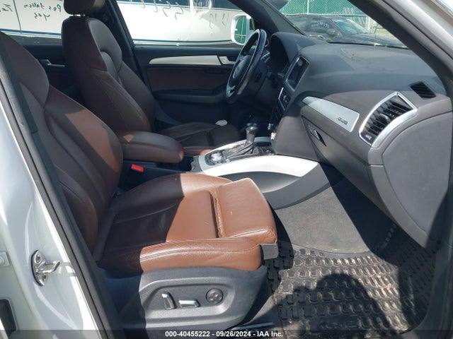 Audi Q5 2.0t Premium 2017 WA1M2AFP7HA080225 Image 5