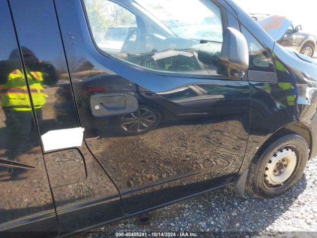 3N6CM0KN8HK697624 Nissan Nv200 S