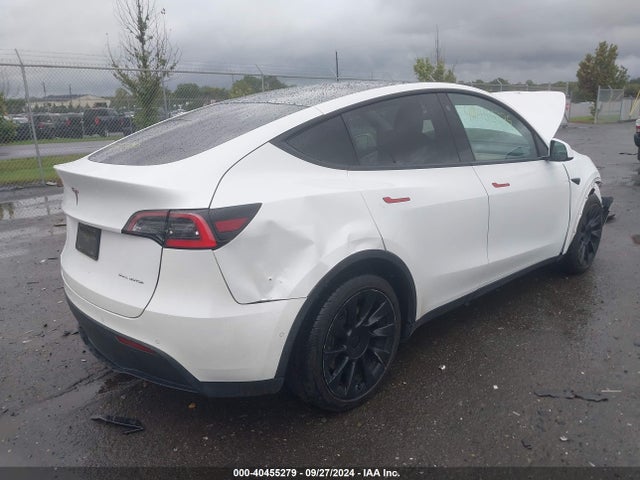 2021 TESLA MODEL Y 5YJYGDEEXMF076973 Photo 3