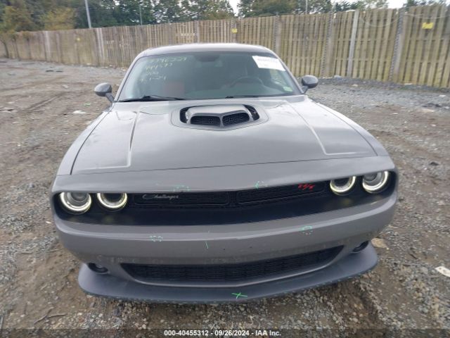 2C3CDZFJ1HH664356 Dodge Challenger 392 Hemi Scat Pack Shaker
