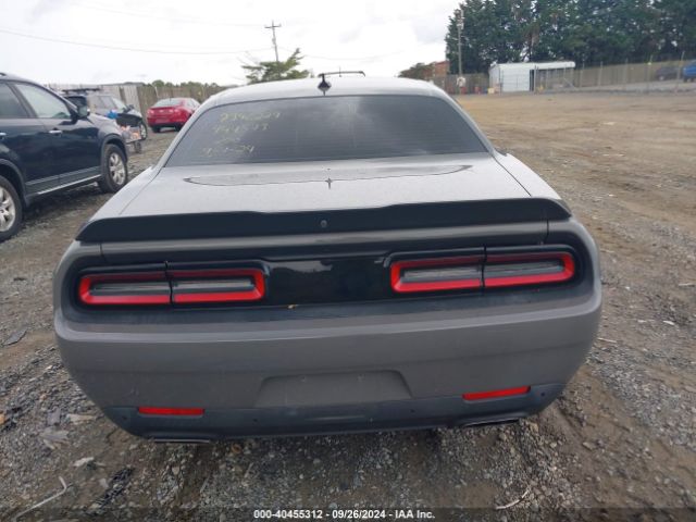 2C3CDZFJ1HH664356 Dodge Challenger 392 Hemi Scat Pack Shaker