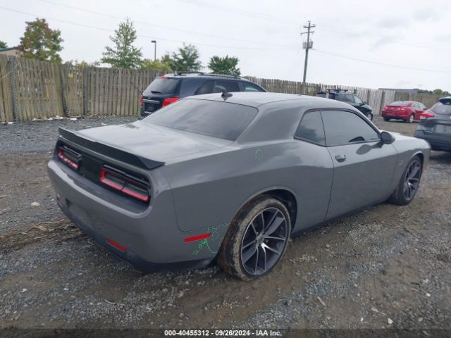 2C3CDZFJ1HH664356 Dodge Challenger 392 Hemi Scat Pack Shaker