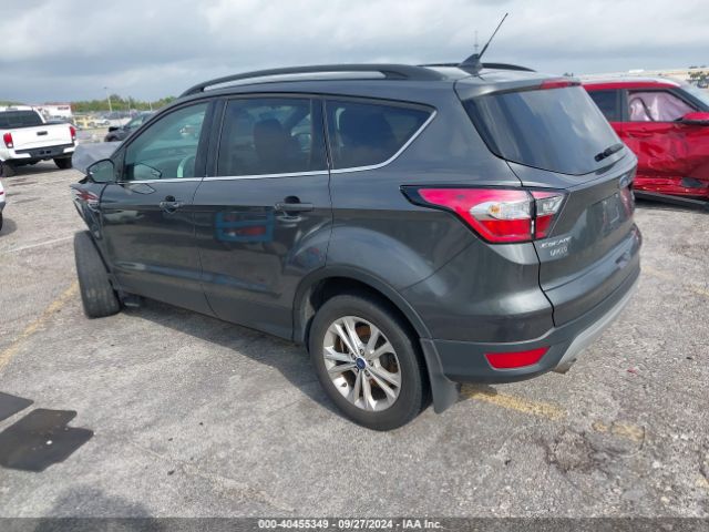 1FMCU0GD8JUB97533 Ford ESCAPE SE