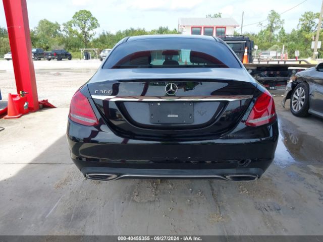 55SWF4JB0FU064449 Mercedes-Benz C 300 Luxury/sport