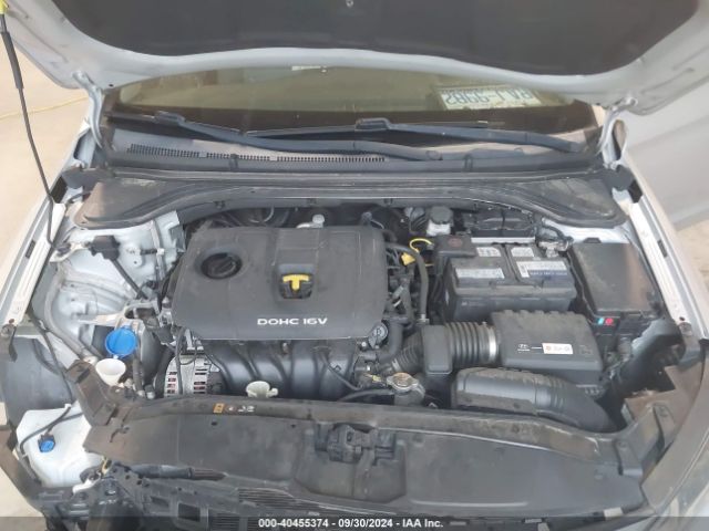 5NPD84LF4JH220778 Hyundai ELANTRA SEL