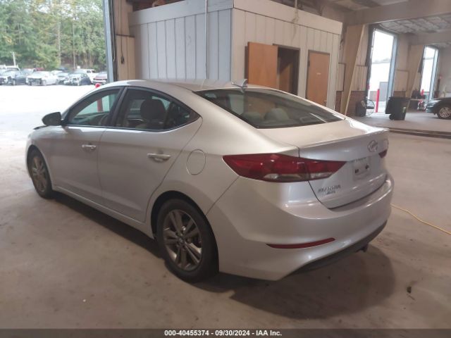 5NPD84LF4JH220778 Hyundai ELANTRA SEL