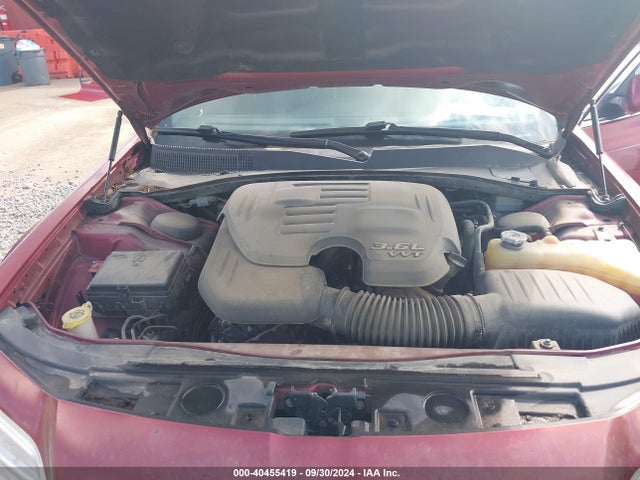 Chrysler 300 2014 2C3CCAAG9EH138519 Image 10