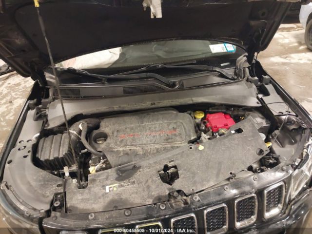 3C4NJDBB1KT767600 Jeep Compass Latitude 4x4