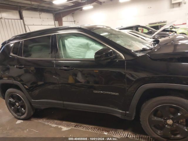 3C4NJDBB1KT767600 Jeep Compass Latitude 4x4