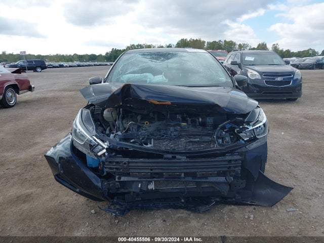 3N1CN8EV3ML836303 Nissan Versa Sv Xtronic Cvt