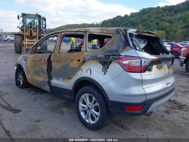 Ford ESCAPE SE 2017 1FMCU0G97HUB04331 Image 3