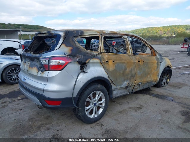 Ford ESCAPE SE 2017 1FMCU0G97HUB04331 Image 4