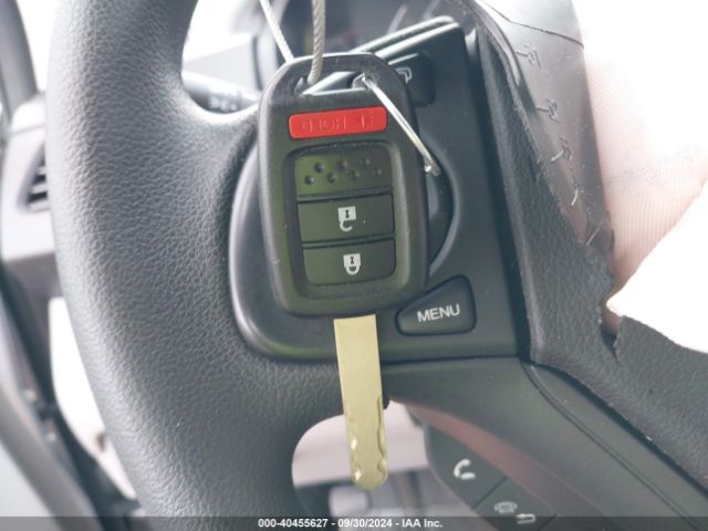 5J6RM4H33EL041465 Honda CR-V LX