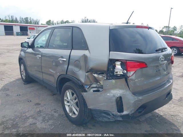 KIA SORENTO LX 2015 5XYKT3A63FG645359 Image 6
