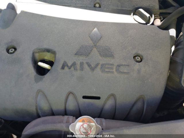 JA4AP3AW0HZ017886 Mitsubishi Outlander Sport 2.4 Se