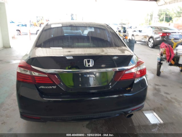 Honda ACCORD LX 2017 1HGCR2F36HA275251 Image 17