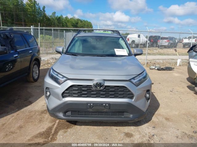 2T3C1RFV3PW280715 Toyota Rav4 Xle Premium