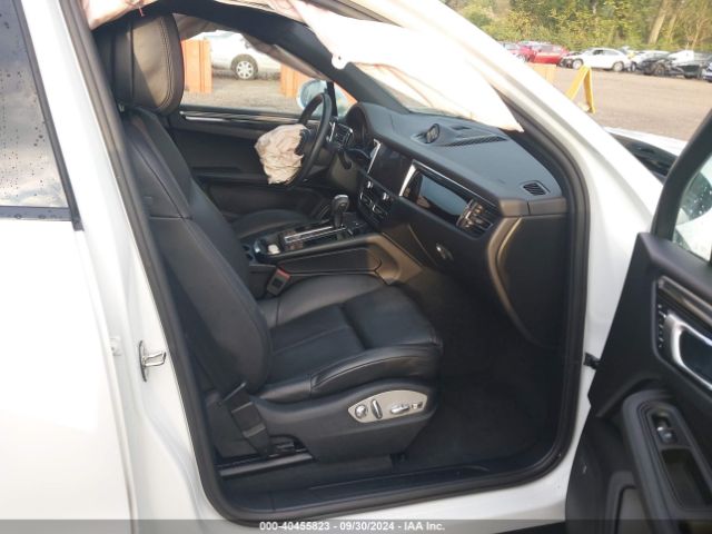 2022 PORSCHE MACAN WP1AA2A50NLB07268 Photo 4