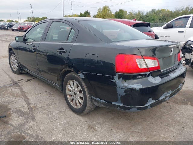 2011 MITSUBISHI GALANT 4A32B2FF0BE013246 Photo 2