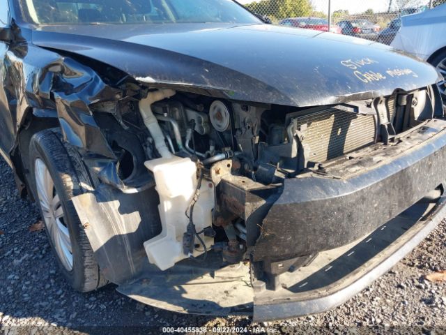 1VWAP7A39EC021451 Volkswagen Passat 2.5l S