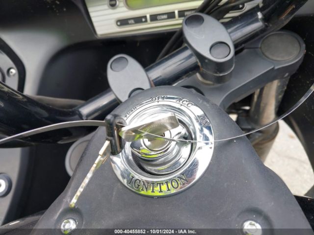 2011 KAWASAKI VN1700 JKBVNRJ17BA000633 Photo 10