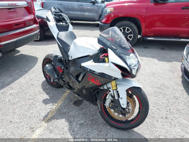 2019 SUZUKI GSX-R750 JS1GR7MA7K7101198