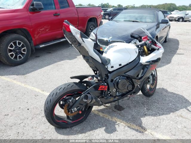 2019 SUZUKI GSX-R750 JS1GR7MA7K7101198 Photo 3
